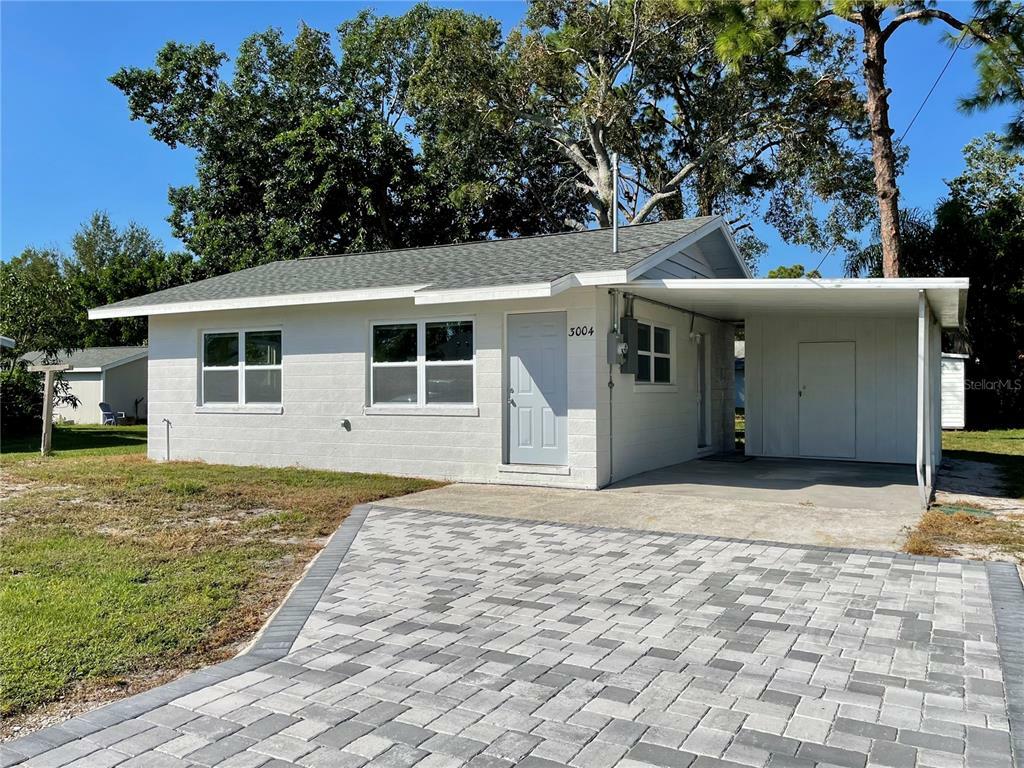 Property Photo:  3004 24th Street W  FL 34205 