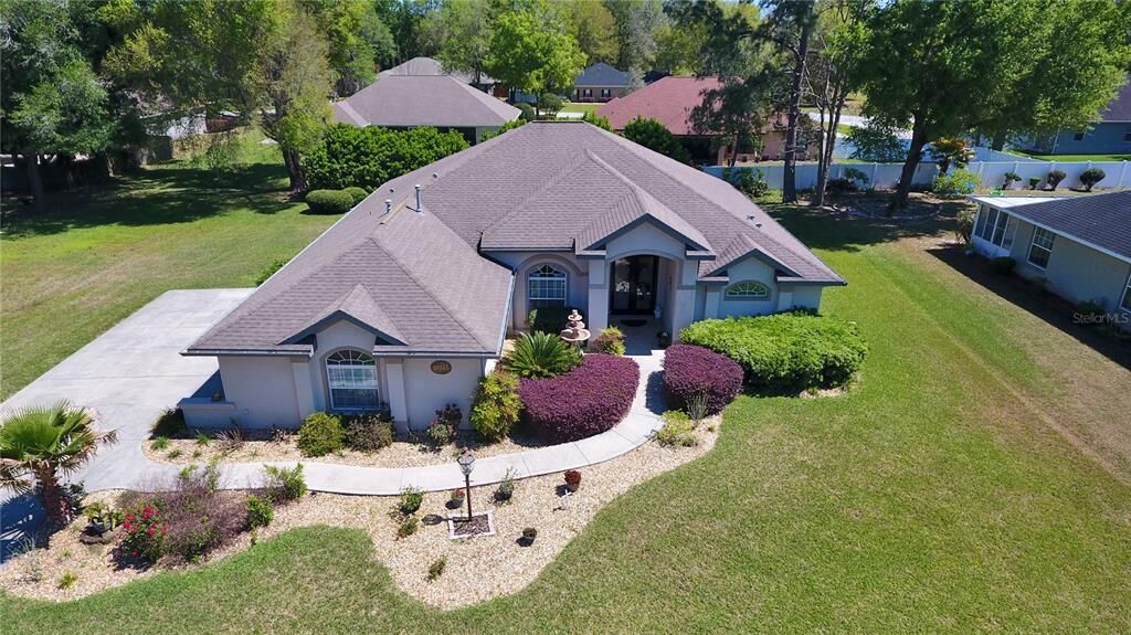 Property Photo: 10345 SE 42nd Court FL 34420