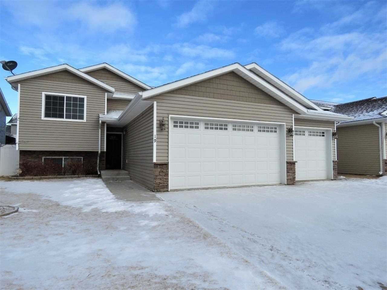 Property Photo: 19 Berkeley St ND 58785