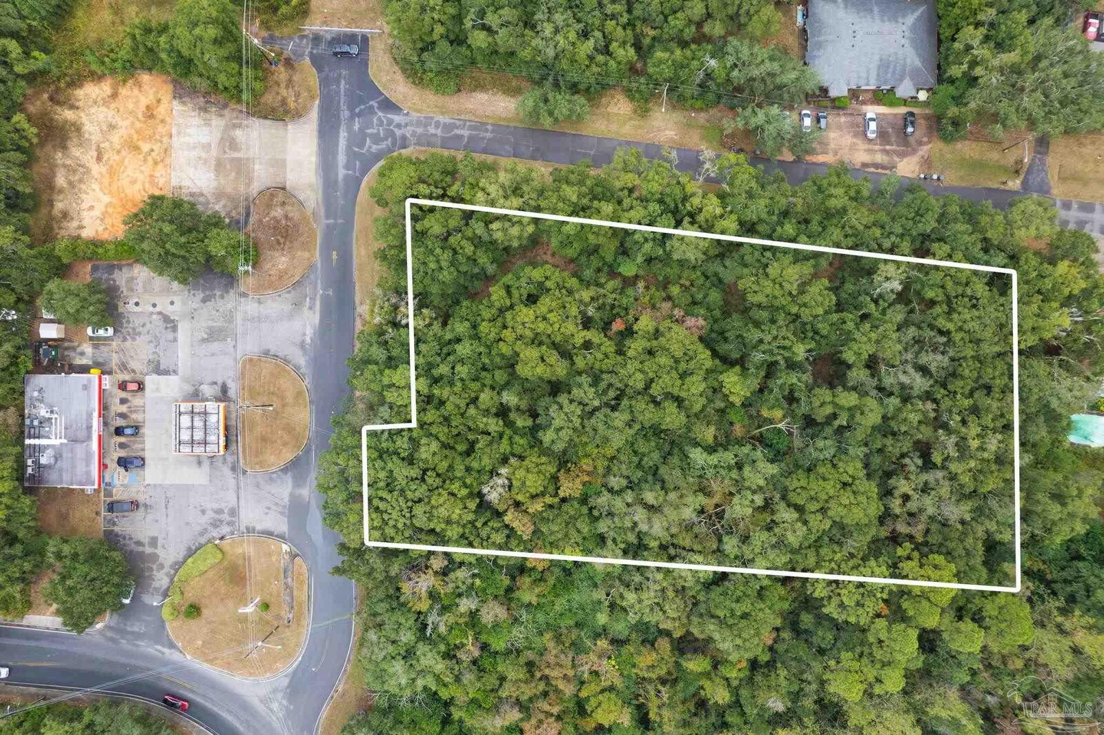 Property Photo:  500 Blk E Burgess Rd  FL 32504 
