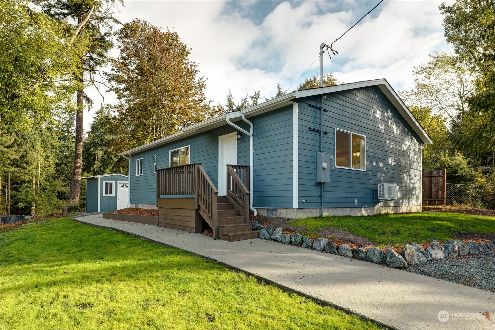 4333 E Douglas Street  Langley WA 98260 photo