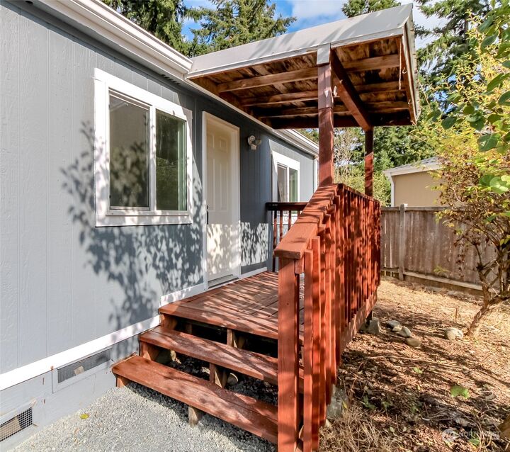Property Photo: 21605 145th Street E WA 98391