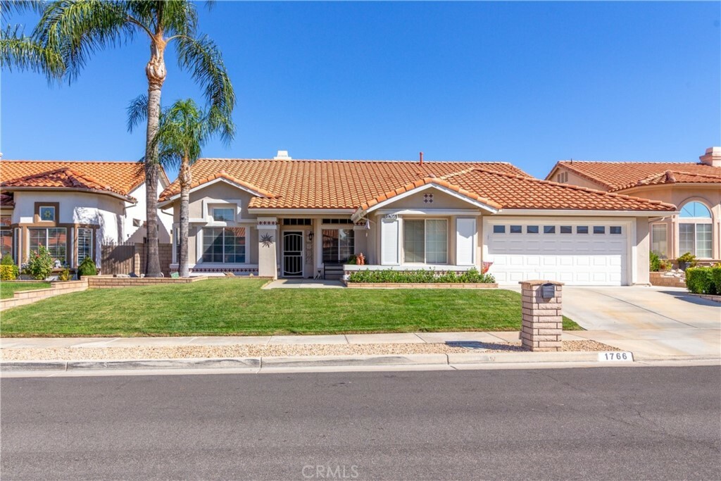 Property Photo:  1766 Cashew Tree Street  CA 92545 