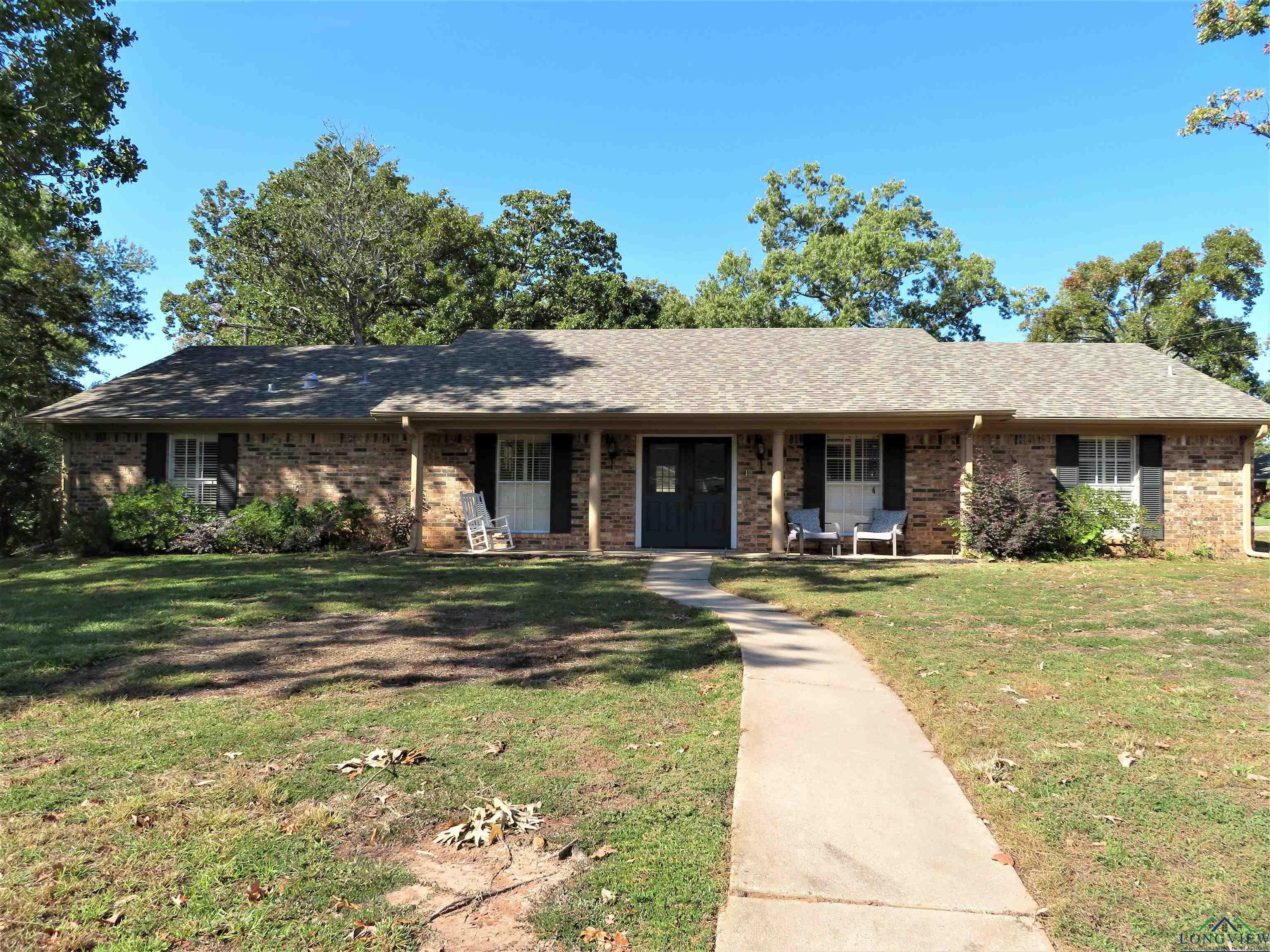 Property Photo:  1915 Sunshine Square  TX 75601 