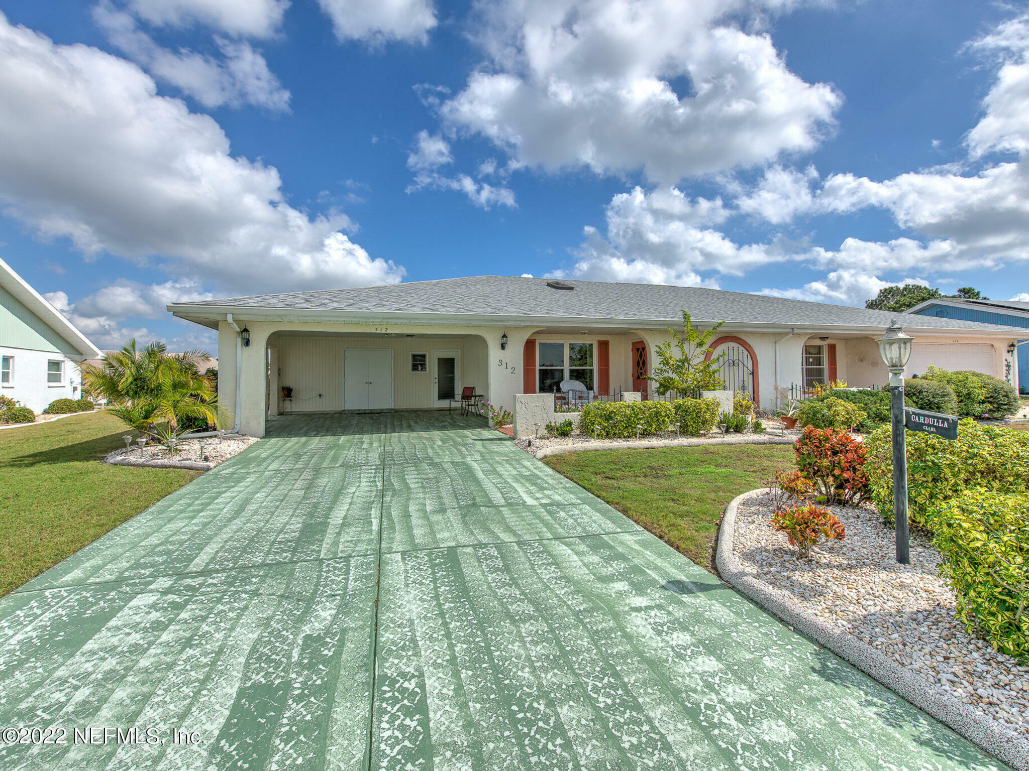 Property Photo:  312 Green Manor Drive  FL 33573 