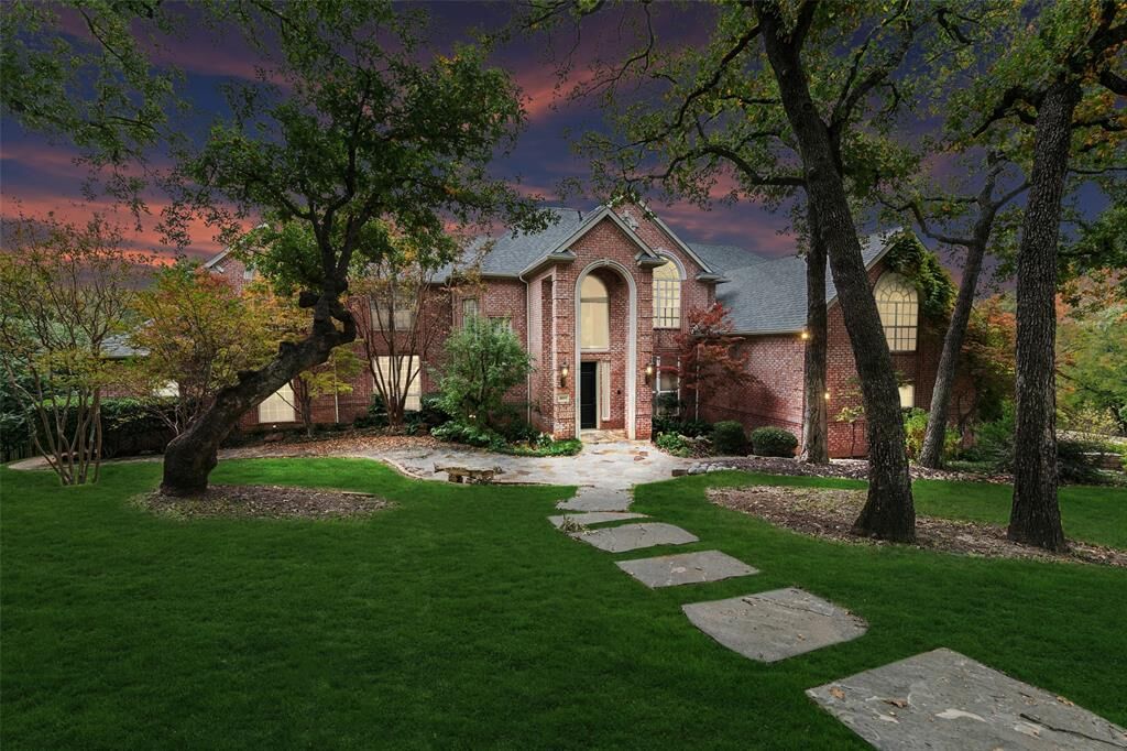 Property Photo:  4809 Neptune Court  TX 75022 