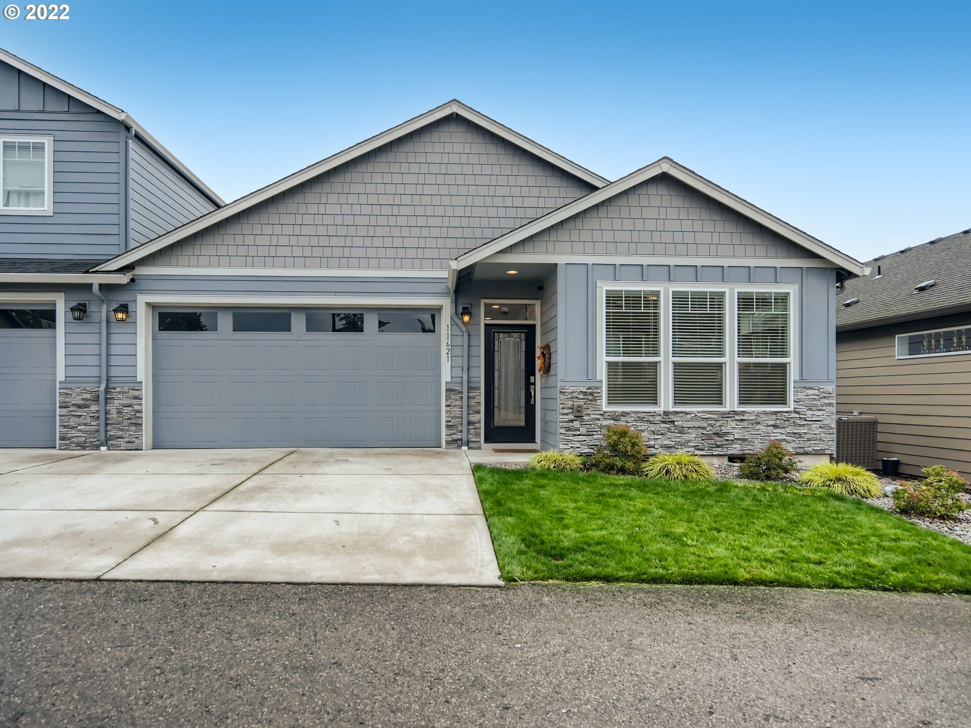 Property Photo:  11621 NW 29th Ct  WA 98685 