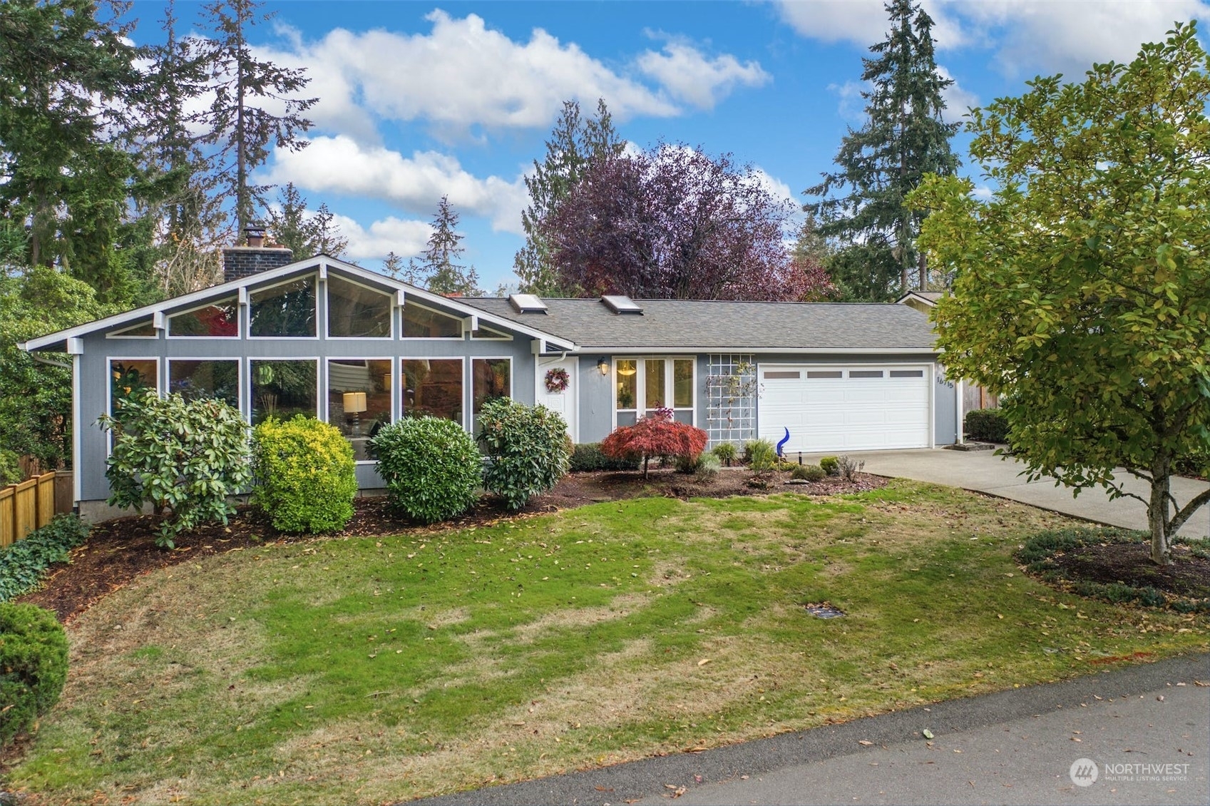 Property Photo:  16715 SE 28th Street  WA 98008 