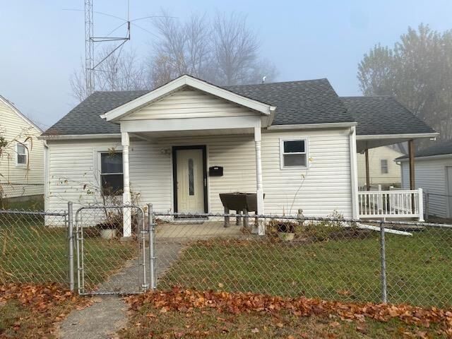 Property Photo:  904 W 10th Street  IN 47331 