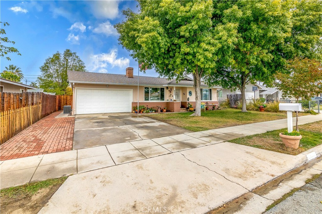 Property Photo:  1000 Lucerne Drive  CA 92543 