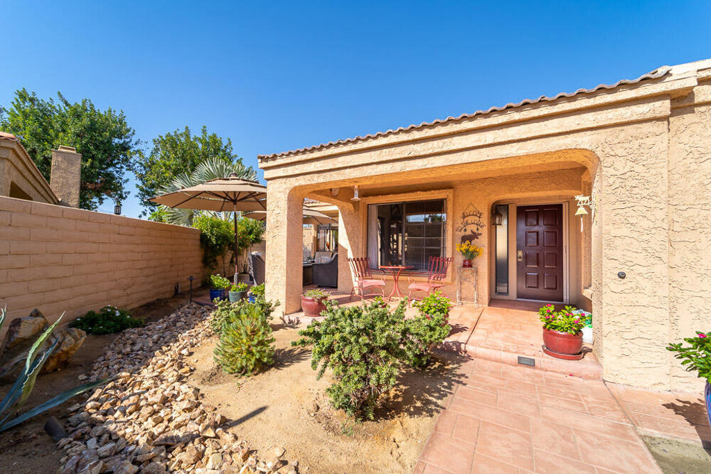 Property Photo:  44109 Oran Court  CA 92260 