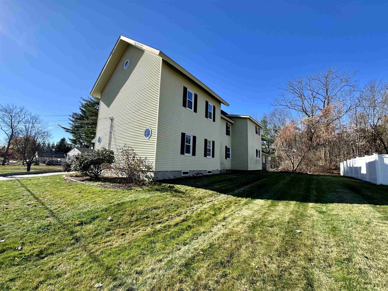 Property Photo:  70 Grant Street 2  NH 03104 