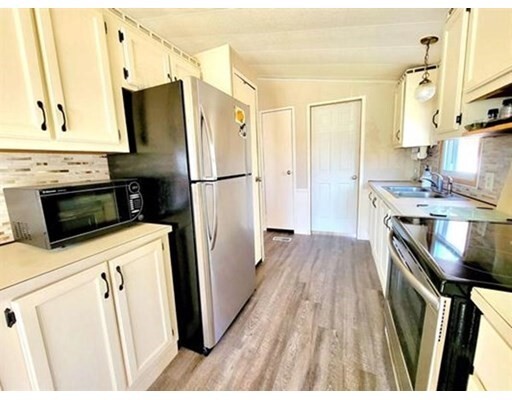 Property Photo: 22 Agent Rd NH 03077