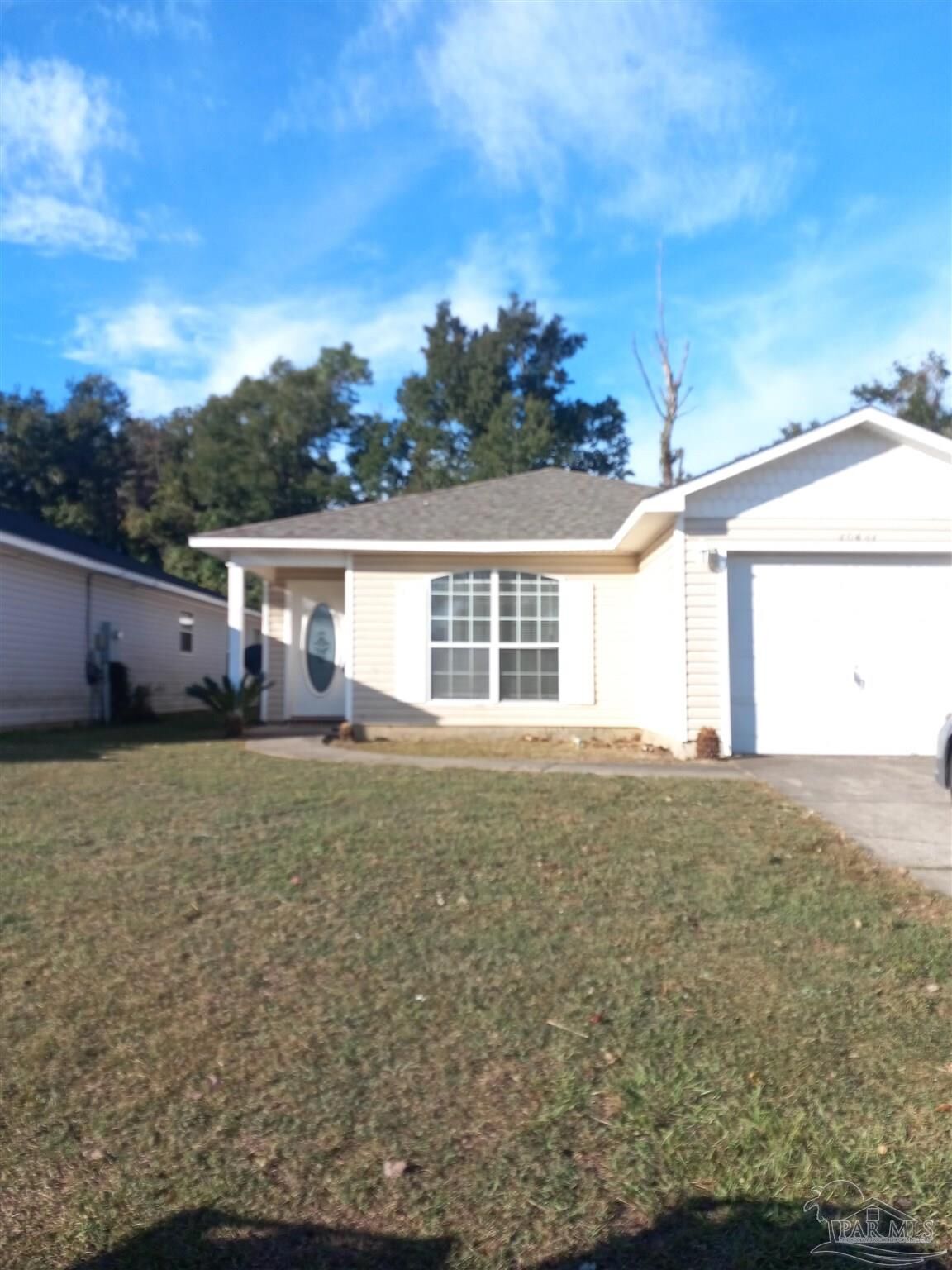 Property Photo:  10441 Senegal Dr  FL 32514 
