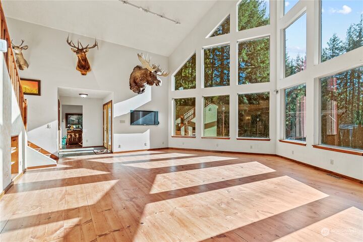 Property Photo:  375  Haryu Road  WA 98632 