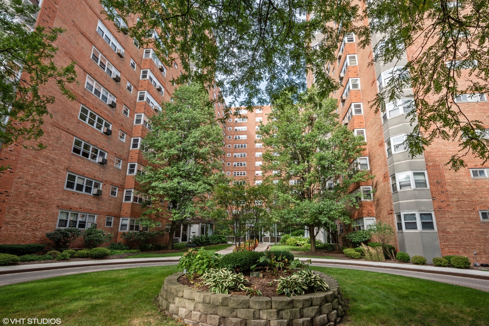 Property Photo:  4950 N Marine Drive 1503  IL 60640 