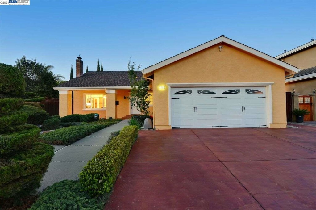 Property Photo:  35368 Rutland Ct  CA 94560 