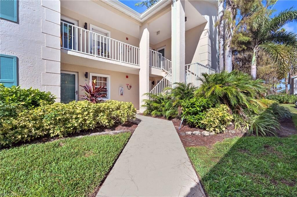 Property Photo:  1706 Kings Lake Blvd 6-106  FL 34112 