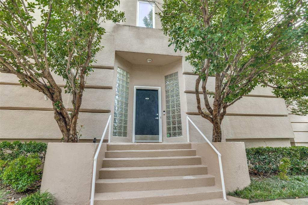 Property Photo: 4040 Avondale Avenue 405 TX 75219