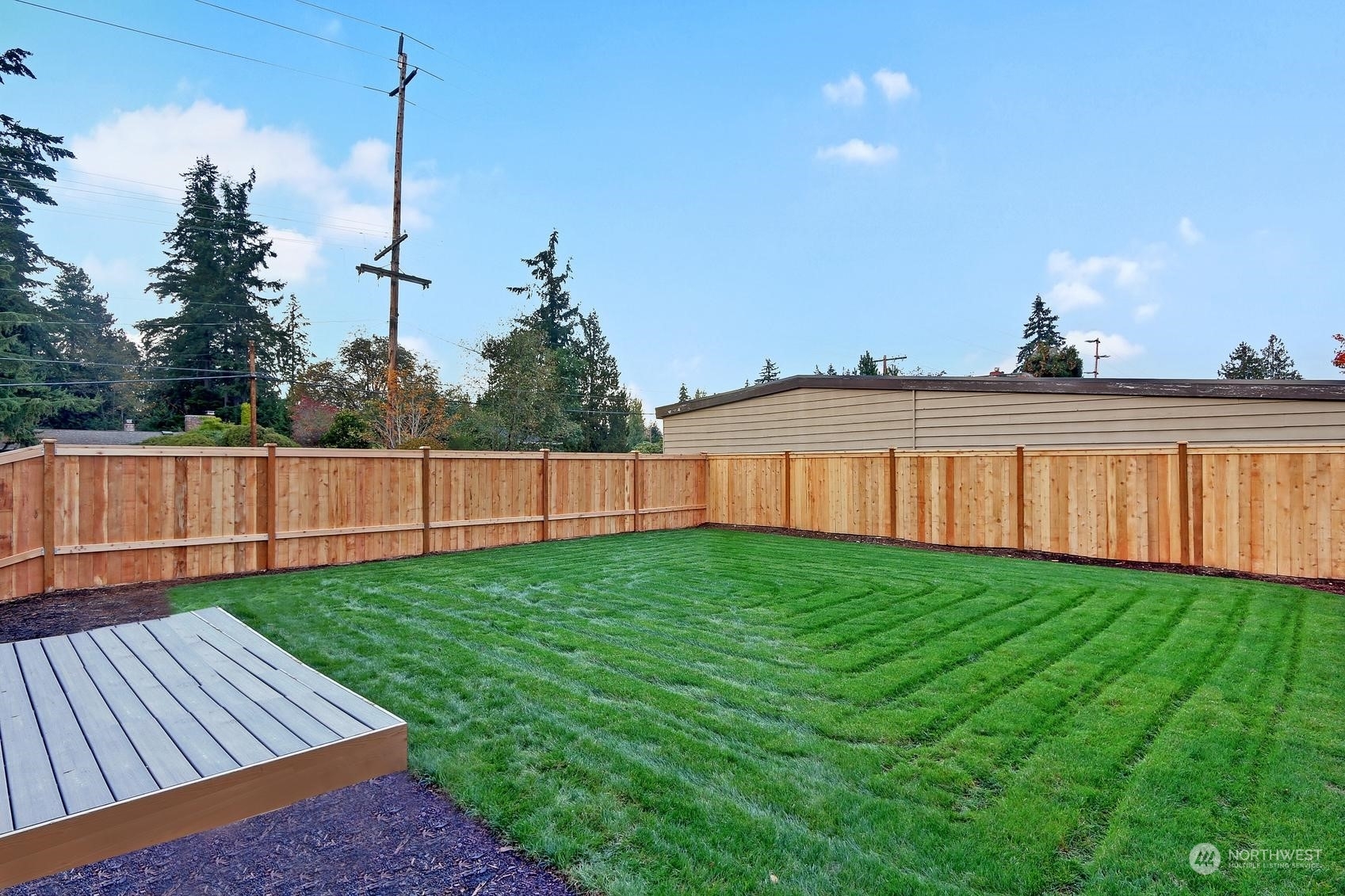 Property Photo: 22009 90th Avenue W WA 98026
