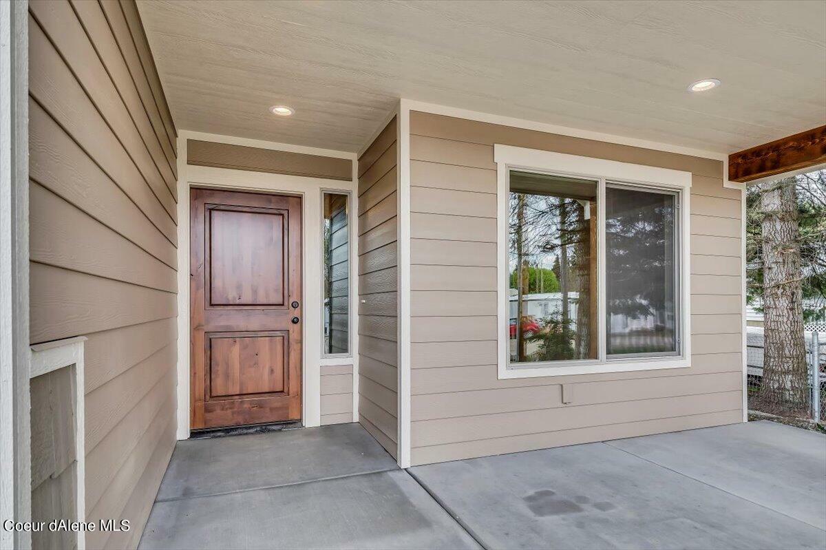 Property Photo: 676 East Valley St. S. ID 83822