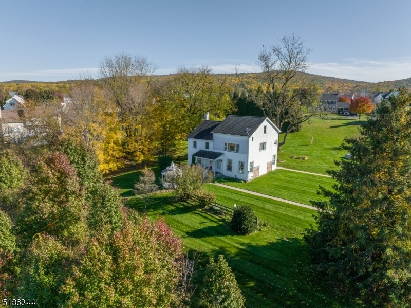 Property Photo: 7 Mesa Court NJ 07863