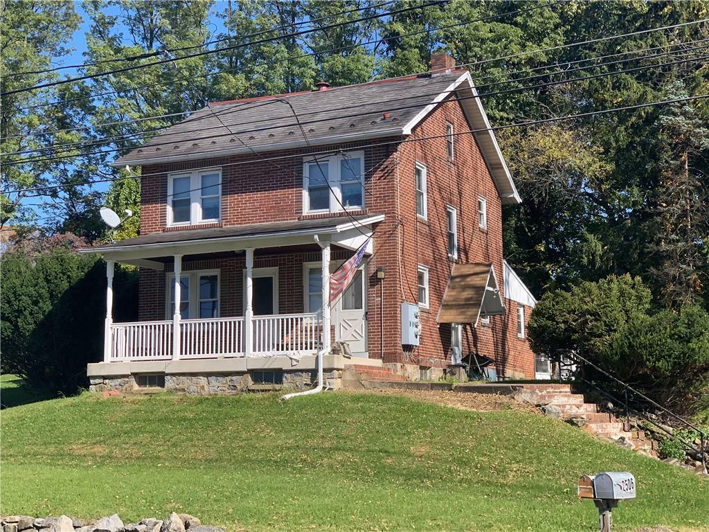 Property Photo:  2506 Willow Park Road  PA 18020 