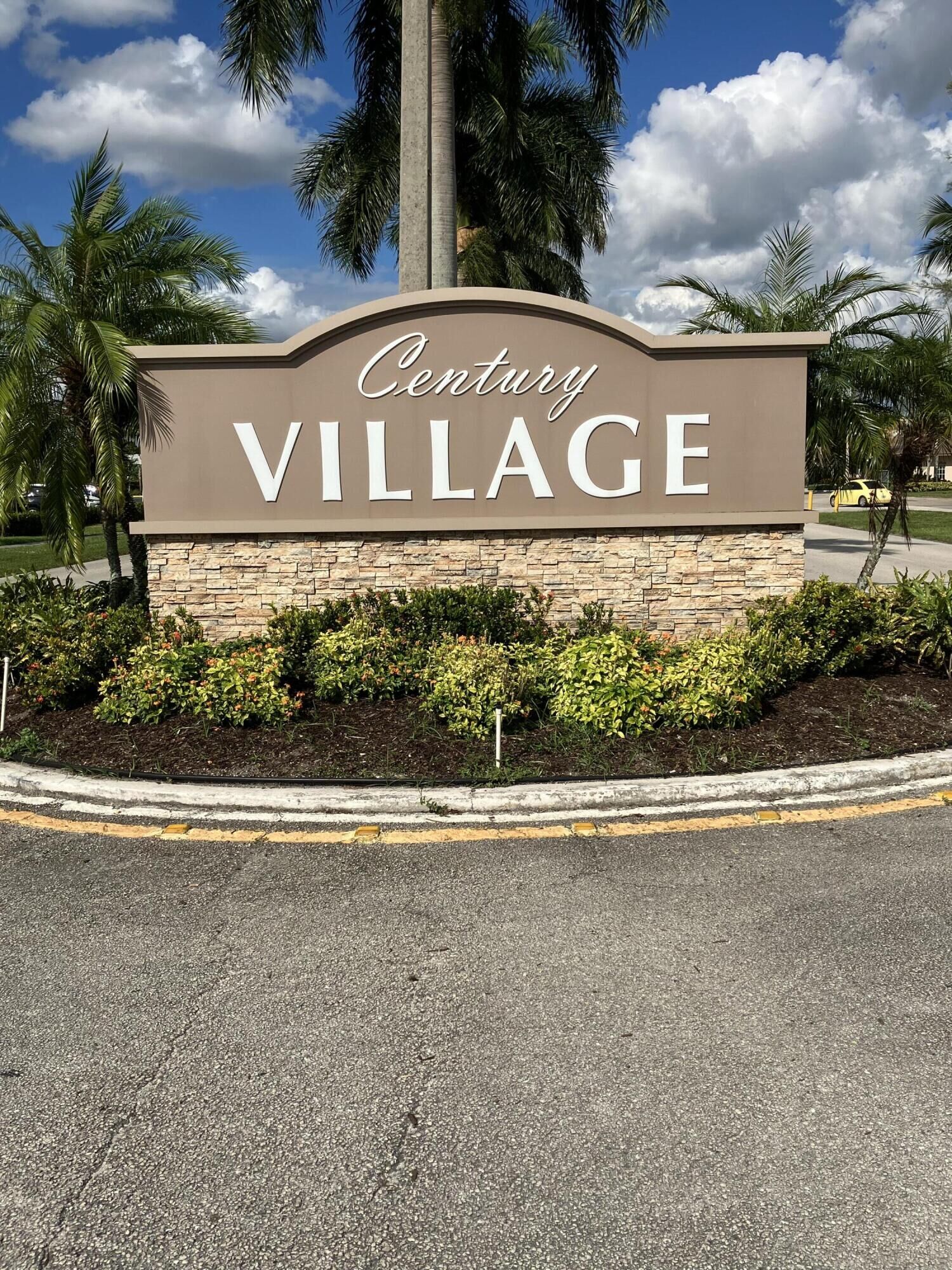Property Photo: 168 Windsor H FL 33417