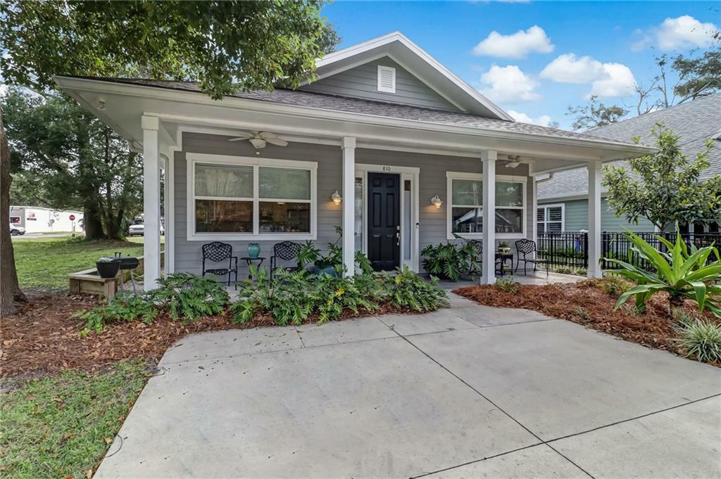 Property Photo:  810 S 7th Street  FL 32034 