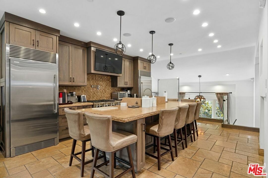 Property Photo: 11807 Folkstone Ln CA 90077