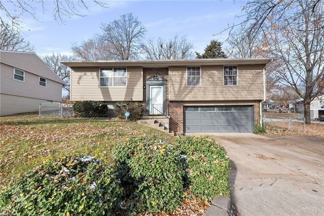 Property Photo: 2502 Beechwood Boulevard MO 64503