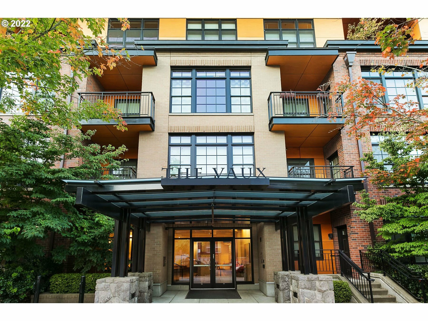 Property Photo: 2335 NW Raleigh St 307 OR 97210