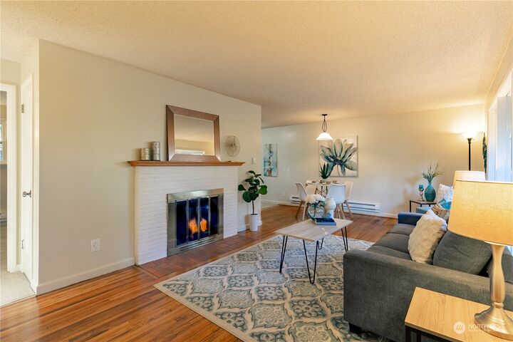 Property Photo:  13523 23rd Place NE  WA 98125 