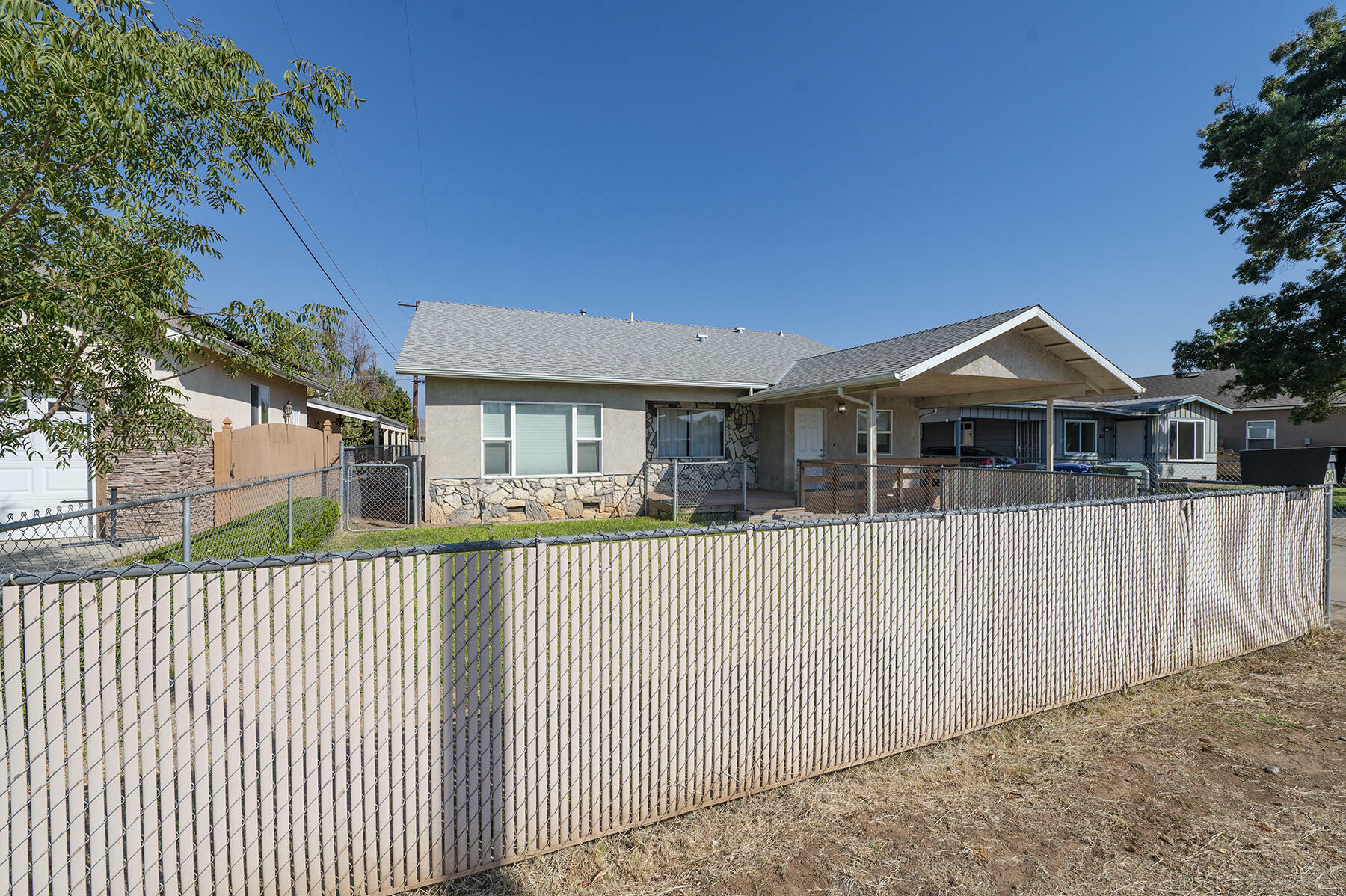 Property Photo:  300 S Valencia Boulevard  CA 93286 