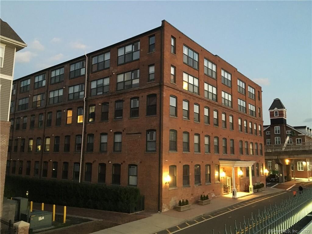 Property Photo: 145 Canal Street 7 CT 06484