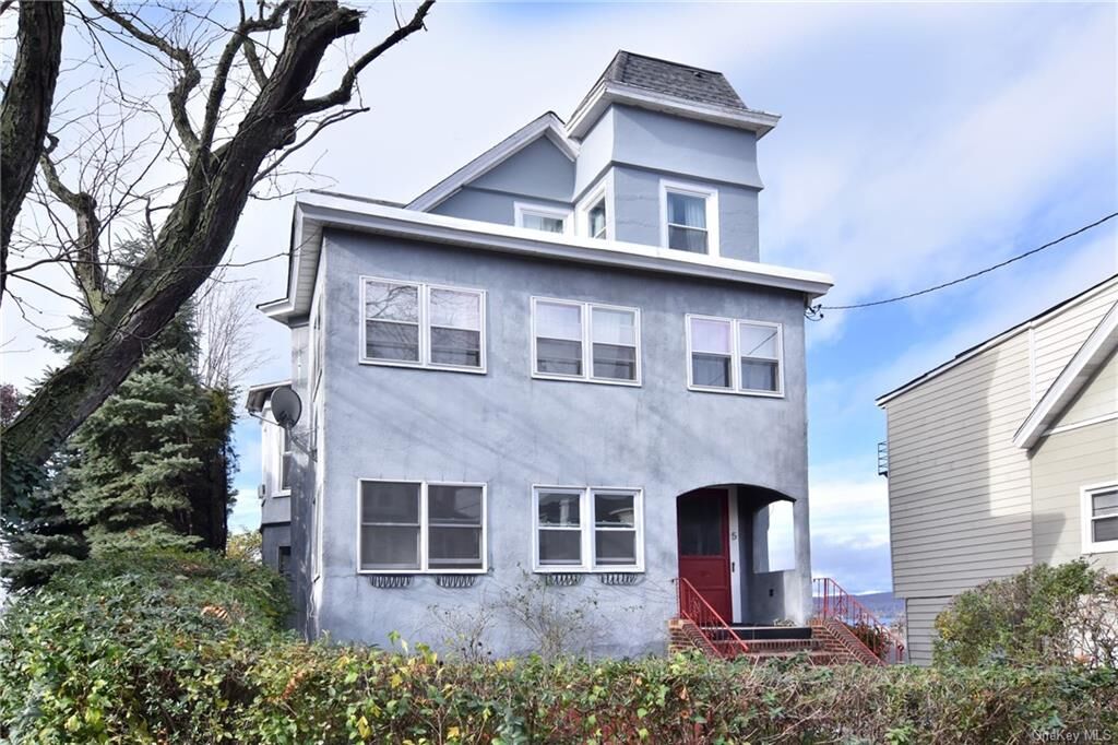 Property Photo: 5 Windle Park 1 NY 10591