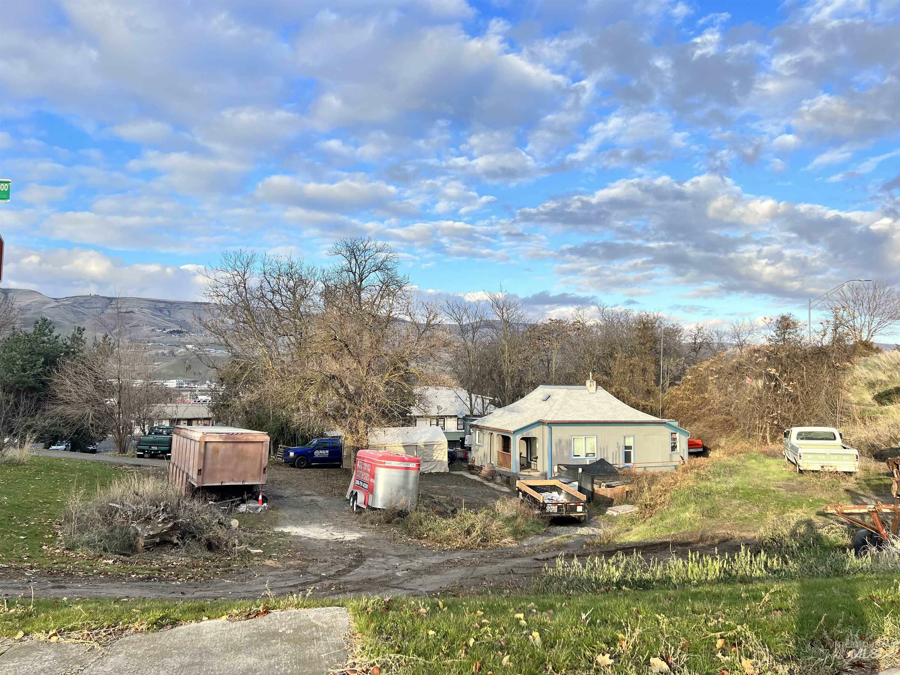 Property Photo:  723 18th Street  ID 83501 