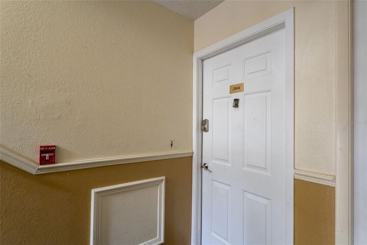 Property Photo: 3904 Versailles Drive 3904A FL 32808
