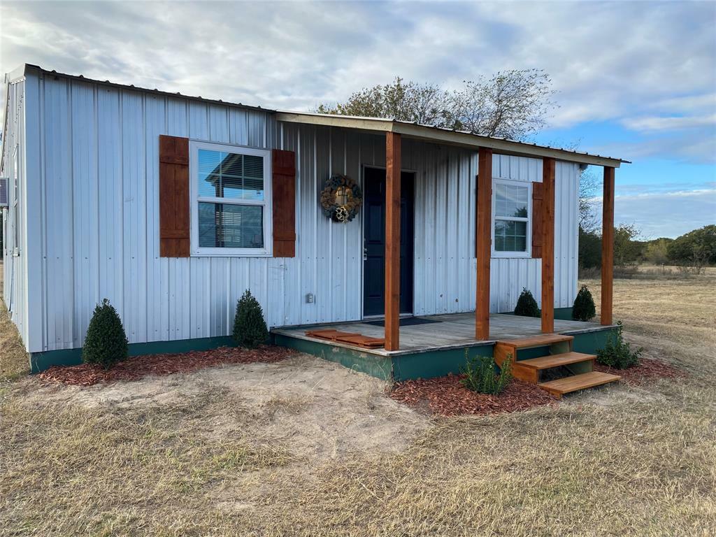 Property Photo:  617 County Road 3528  TX 75478 