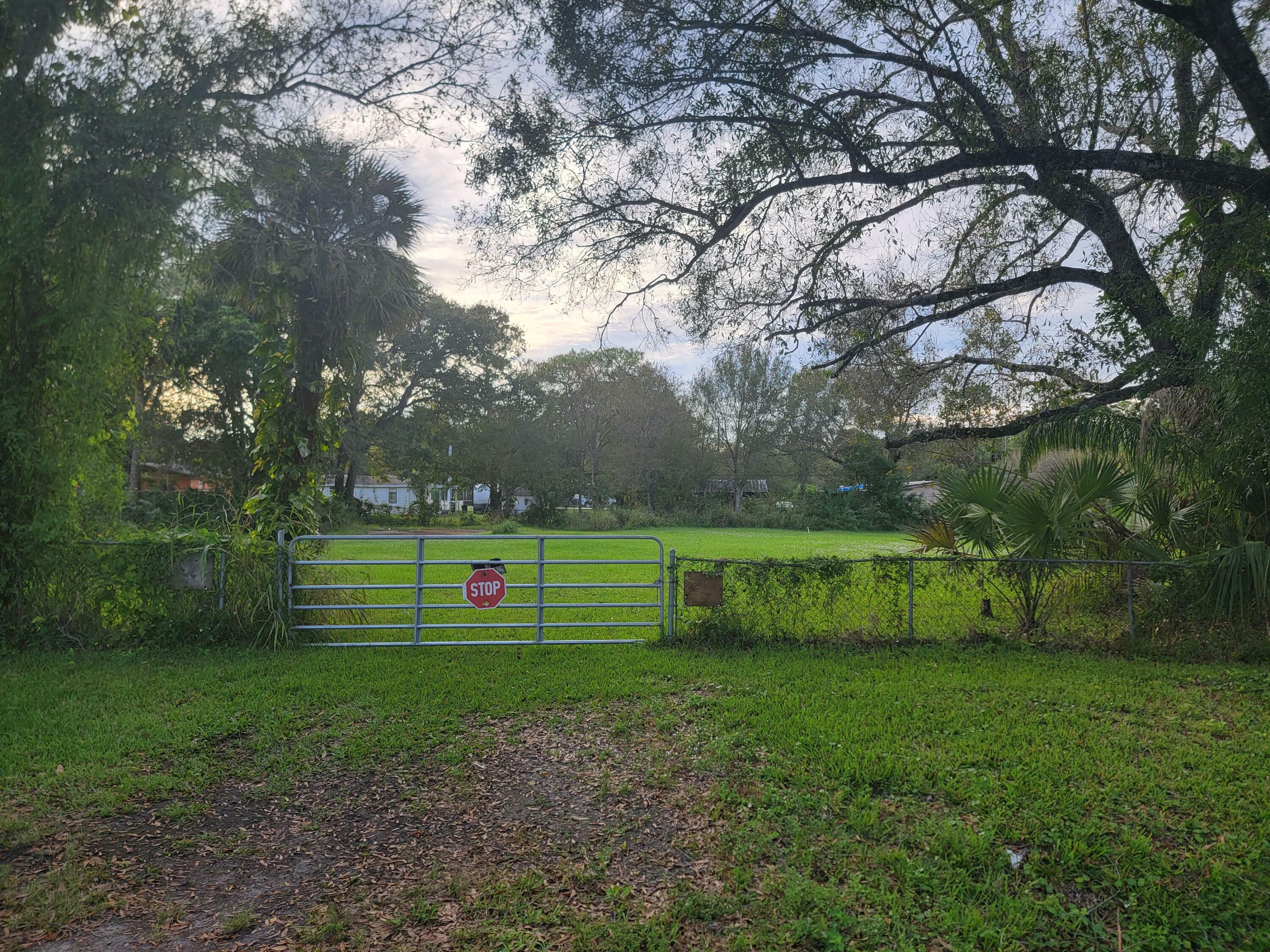 Property Photo: 0 N 38th Street FL 34947