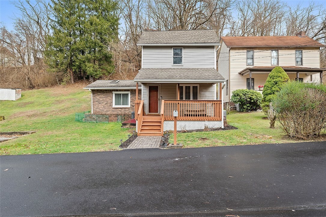 Property Photo:  12731 Water St  PA 15615 