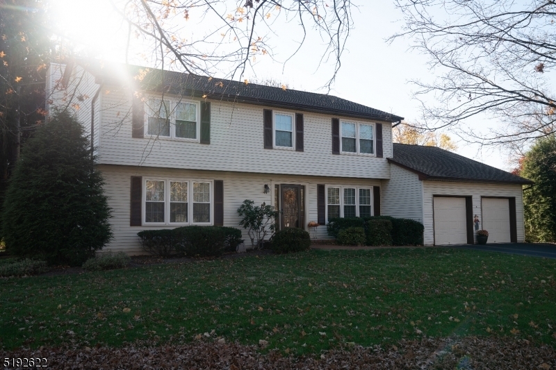 Property Photo:  41 Aberdeen Circle  NJ 08822 