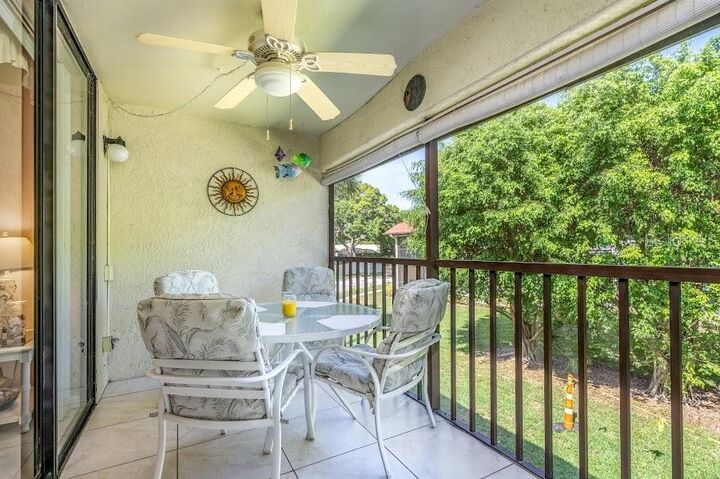 Property Photo: 4450 47th Avenue W 202 FL 34210