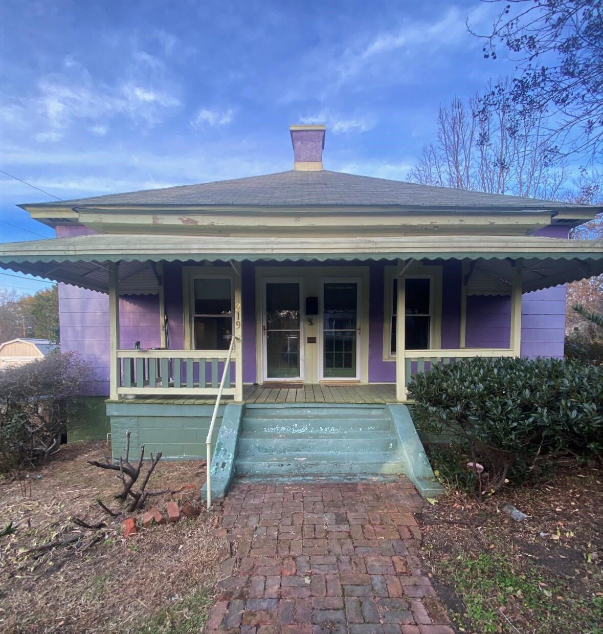 Property Photo: 219 E Chestnut Avenue NC 27587
