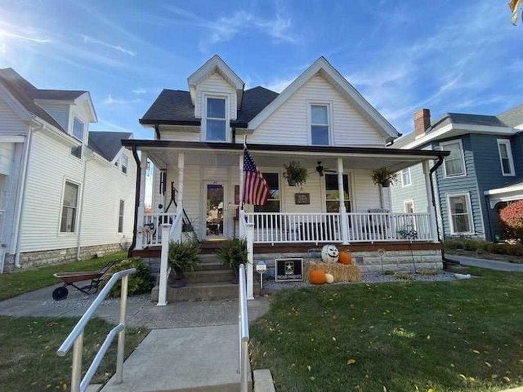 Property Photo:  917 N Main Street  IN 46173-1234 