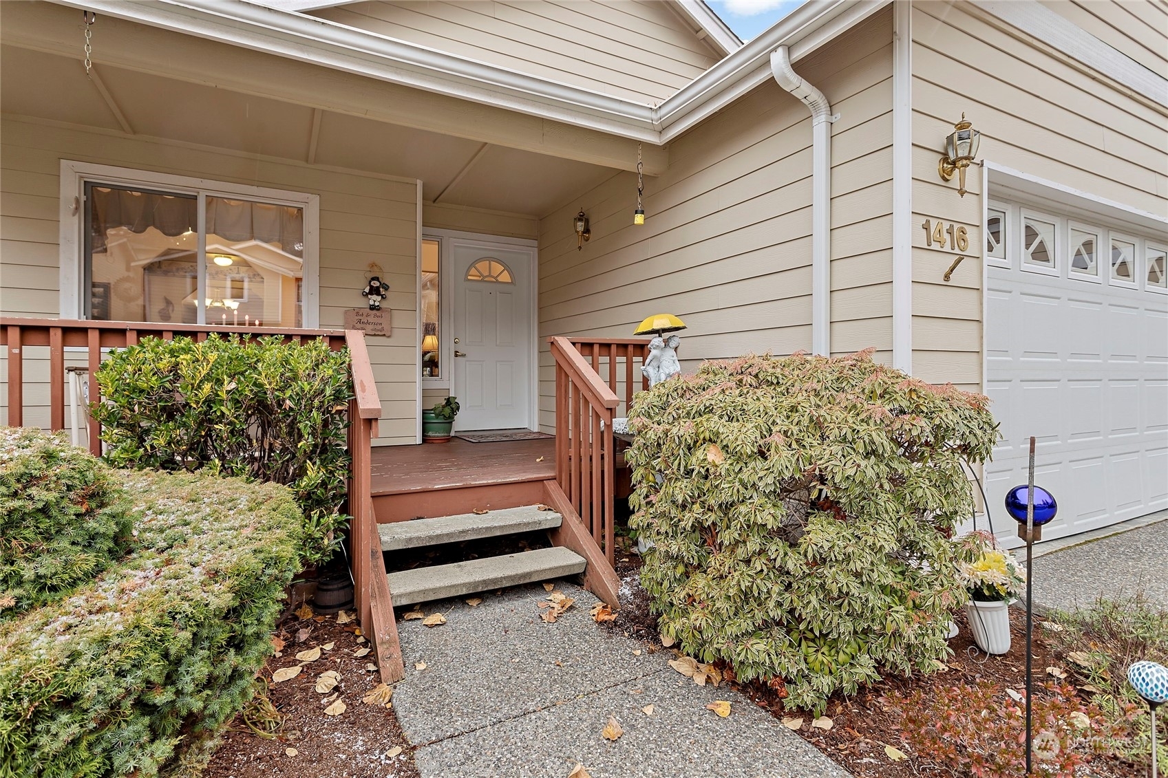 Property Photo: 1416 Whatcom Street WA 98229