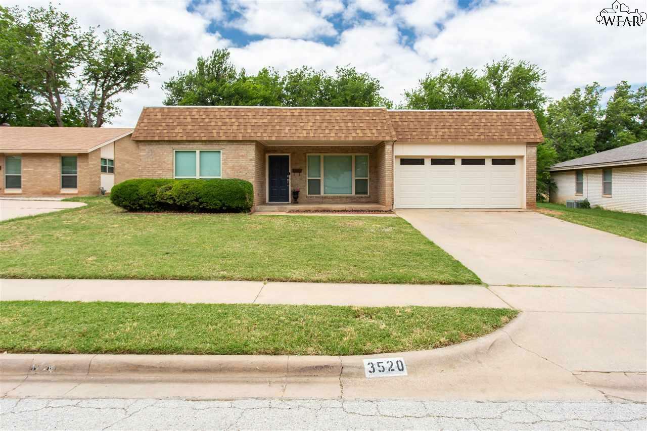 Property Photo: 3520 Cranbrook Lane TX 76308