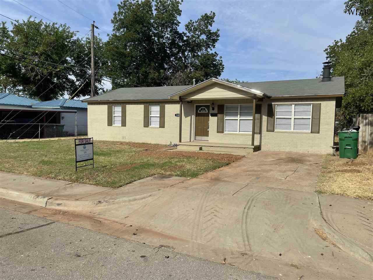 Property Photo: 1120 Bishop Road TX 76354