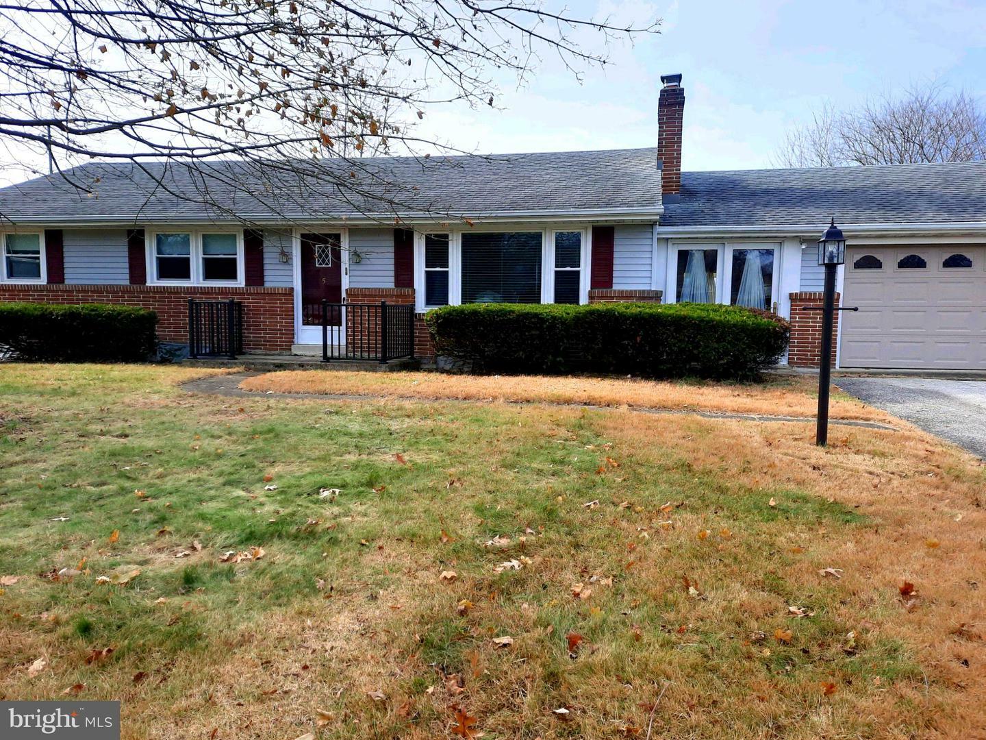 Property Photo:  5 Scott Street  PA 17331 