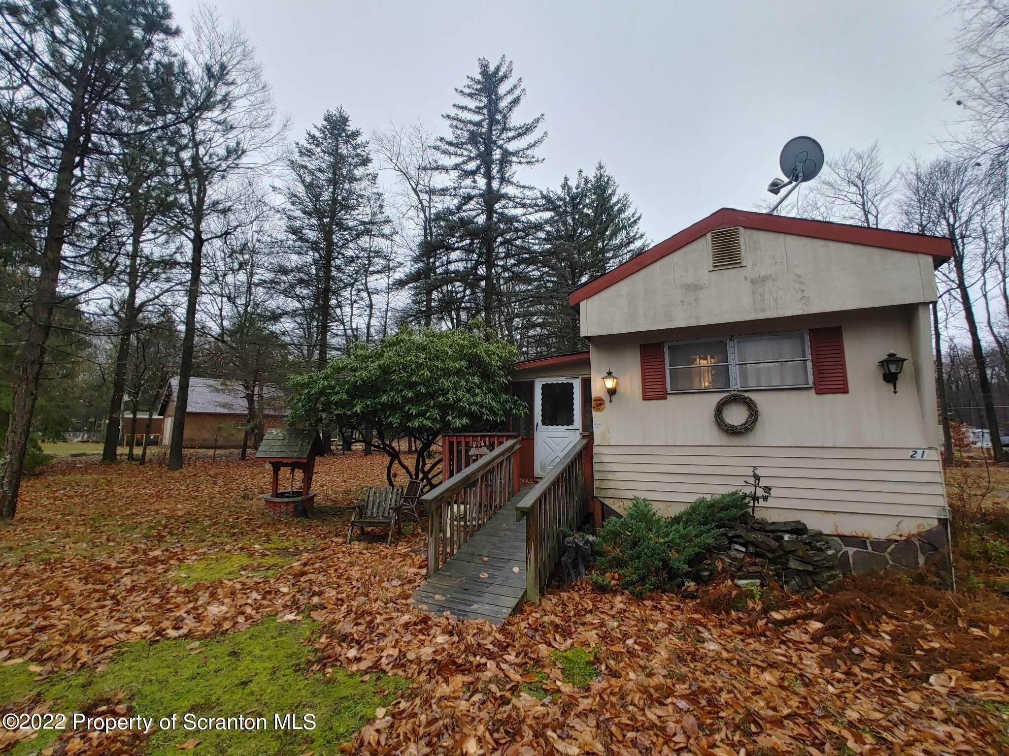 Property Photo: 21 Ute Path PA 18424